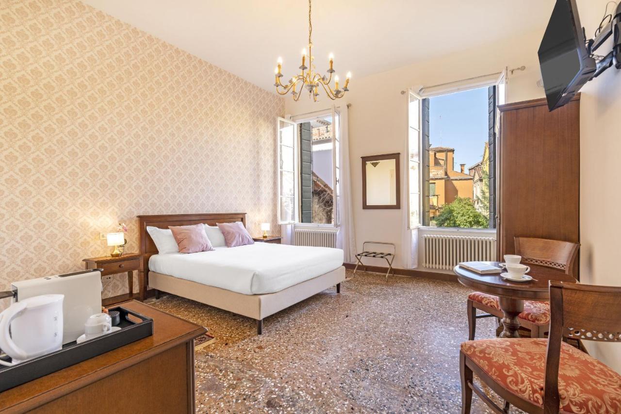 Residenza Centopietre - Dorsoduro By Wonderful Italy Венеция Экстерьер фото